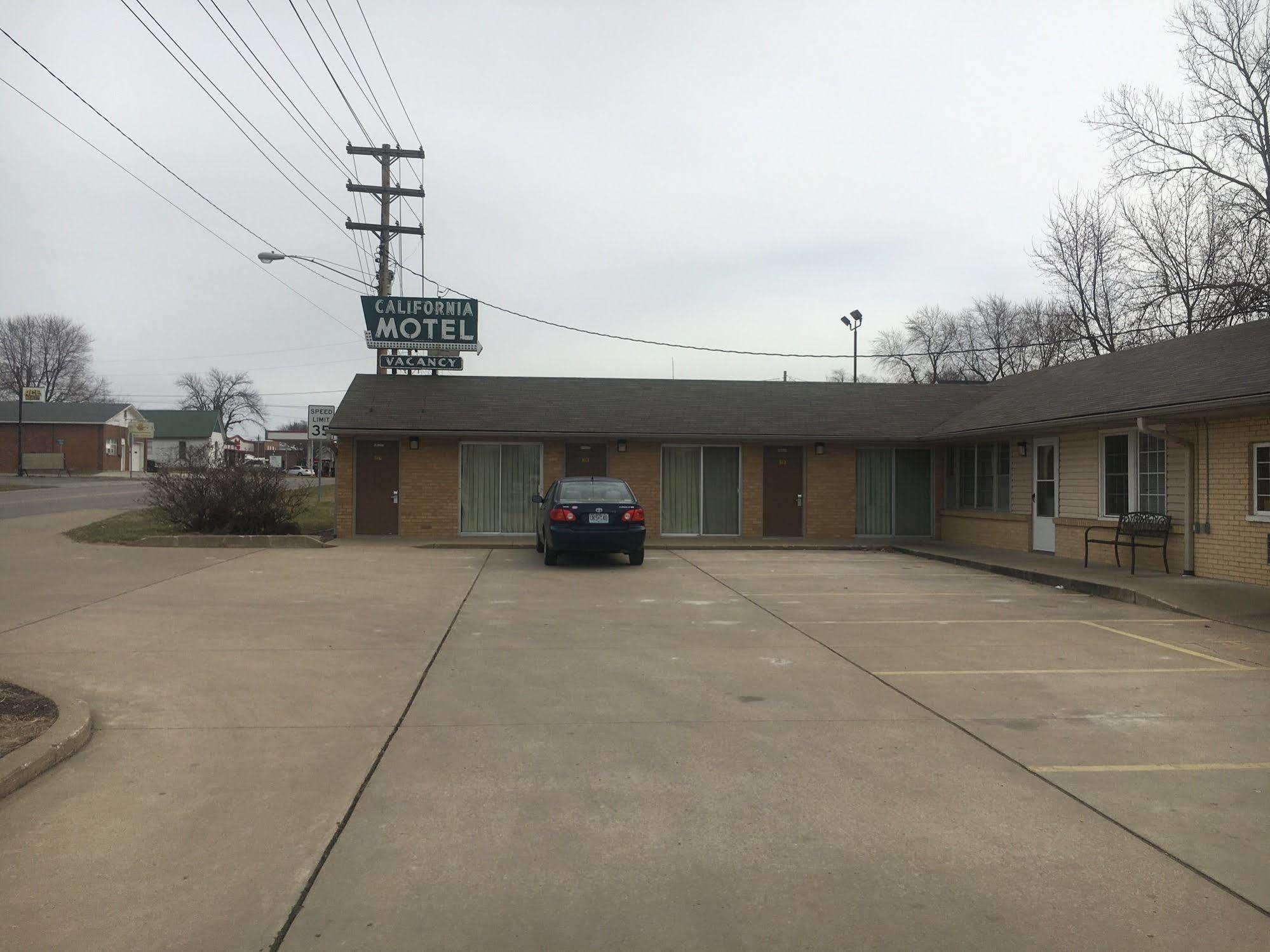 California Motel 2*